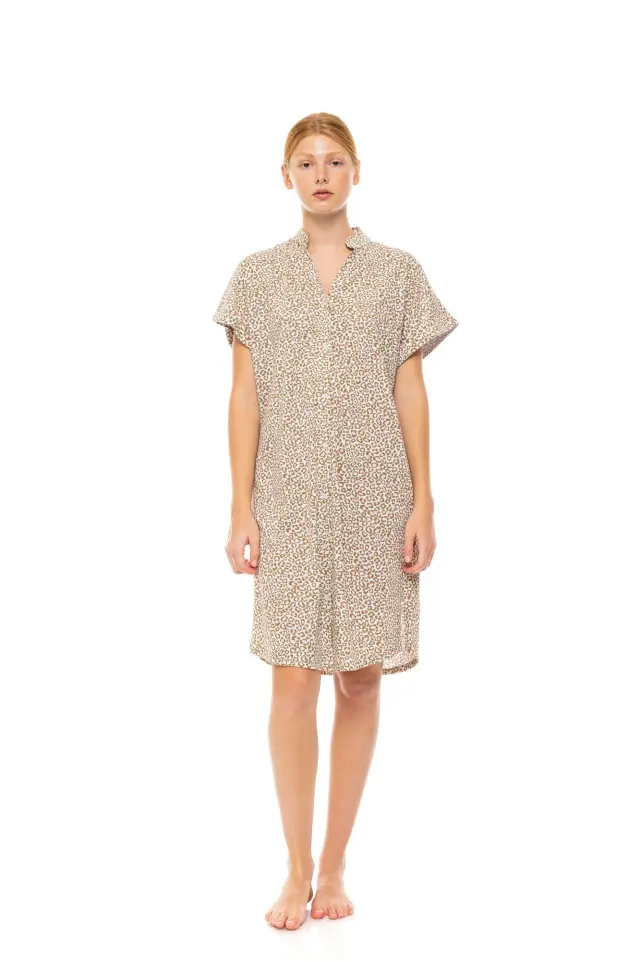 S1466 - Type - NIGHTGOWN BUTTONED MINT LEOPARD