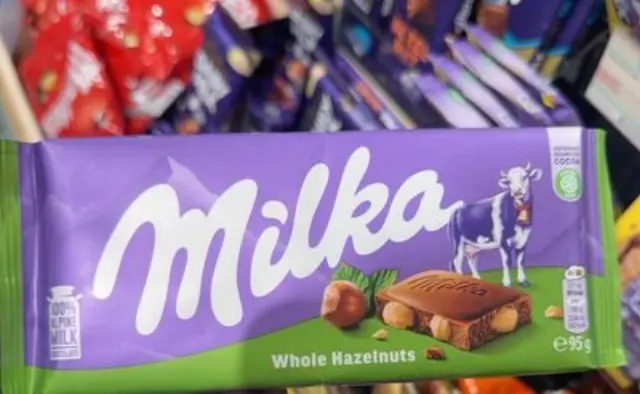MILKA Σοκολάτα Whole Hazelnut 100g