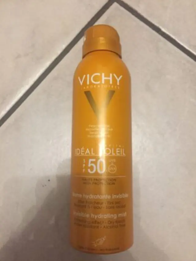 Vichy Capital Soleil Invisible Protective Mist SPF50+, Αόρατο Ενυδατικό Αντηλιακό Mist Προσώπου & Σώματος 200ml