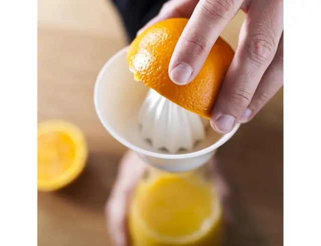 Στίφτης με καράφα και εξάρτημα Squeeze 3 σε 1 Tomorrow's Kitchen με χωρητικότητα 1lt4760260 3