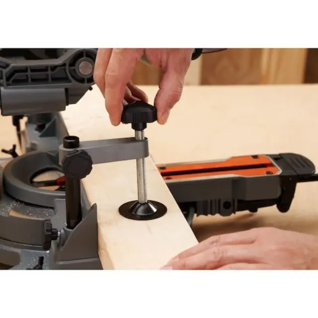 Black & Decker BES702-QS - Φαλτσοπρίονο 1500W 3