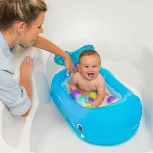 INFANTINO TOPSY TURVY - WHALE BUBBLE BALL INFLATABLE BATH TUB 3
