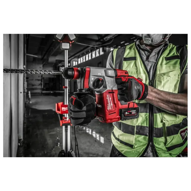 Milwaukee 4933478892 - Περιστροφικό Σκαπτικό Πιστολέτο Μπαταρίας με FIXTEC™ M18™ BRUSHLESS 4-ΛΕΙΤΟΥΡΓΕΙΩΝ 26 MM SDS-PLUS σε Βαλίτσα Μεταφοράς με Φορτιστή και 2 Μπαταρίες 5Ah (2x5Ah) 2