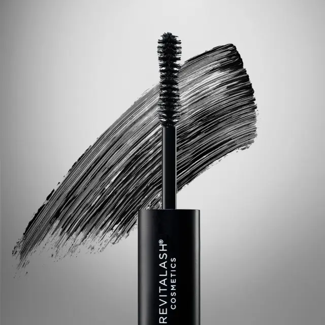 RevitaLash Double-Ended Volume Set mascara for length and volume eyelashes 3