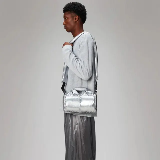 Αδιάβροχο Τσαντάκι Χιαστί Rains Nyssa Puffer Duffel Mini W3 13850-51 Ασημί - ONESIZE 3
