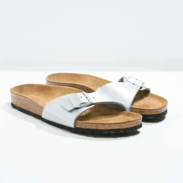 Birkenstock Πέδιλα Γυναικείο Birko-Flor(ανθεκτικό υλικό της Birkenstock-επιτρέπει την επαφή με το νερό) Ασημί BIR/MADRID 040413 SILBER