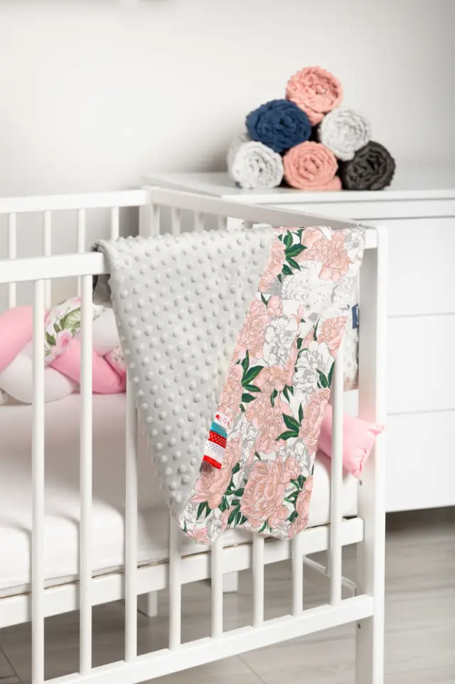 Κουβερτούλα Ελαφριά 100x75cm Minky Sensillo Flowers Grey 4310 3