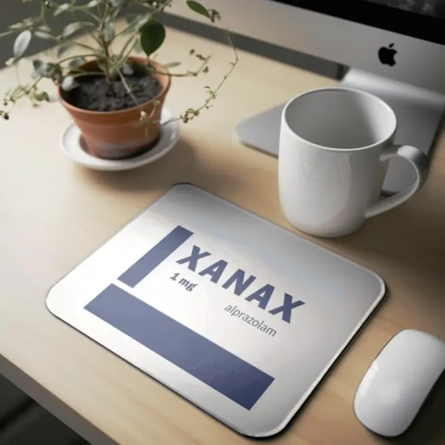 Mousepad ( xanax ) Διαστάσεις: 23cm(μήκος) x 20cm (ύψος)