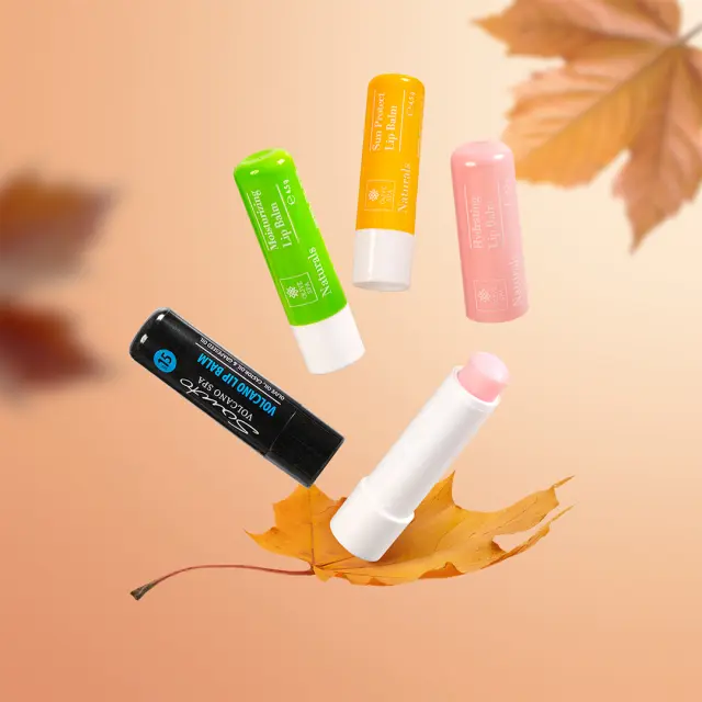Lip Balm Naturals με Βούτυρο Καριτέ και Έλαιο Καρύδας 3