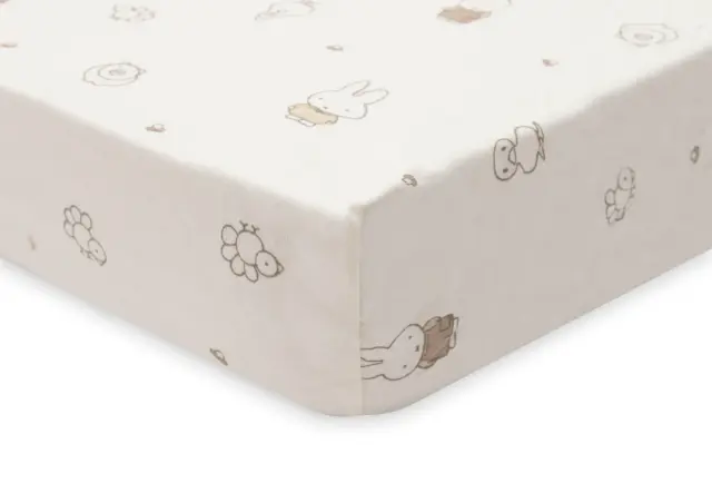Jollein: Fitted Sheet - Jersey - Miffy Family Farm σεντόνι κούνιας με λάστιχο 70/75x140/150cm