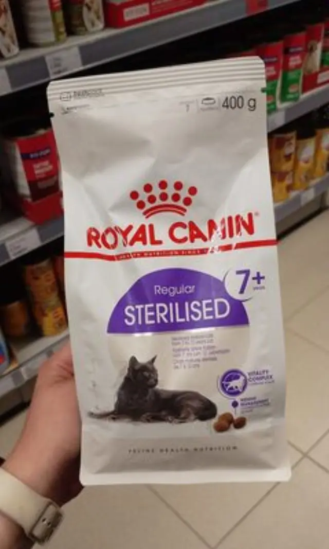 Royal Canin Sterilised 7+ για Στειρωμένες Γάτες Άνω των 7 ετών 400gr
