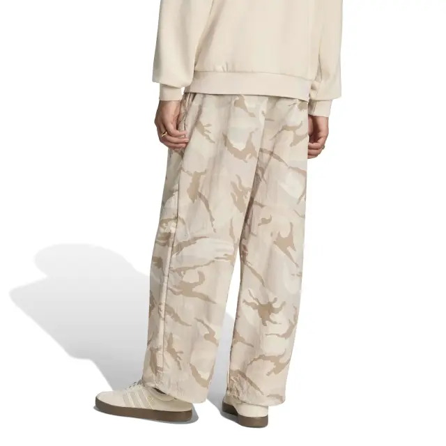 Adidas Essentials Camo Woven Parachute KG4735 - M 2