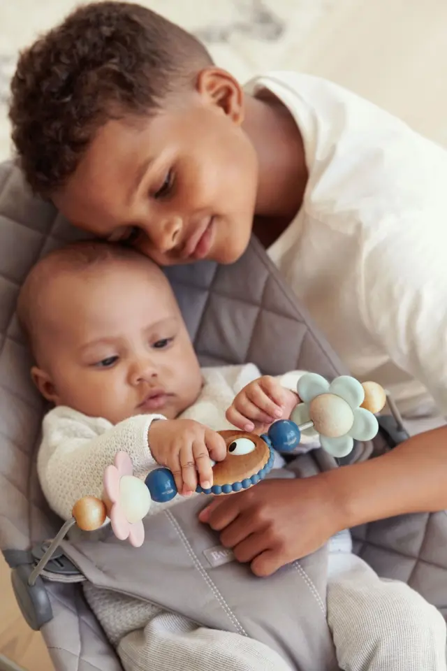 BabyBjorn Μπάρα Παιχνιδιών Για Ρηλάξ Googly Eyes Pastel 7317680805102 2