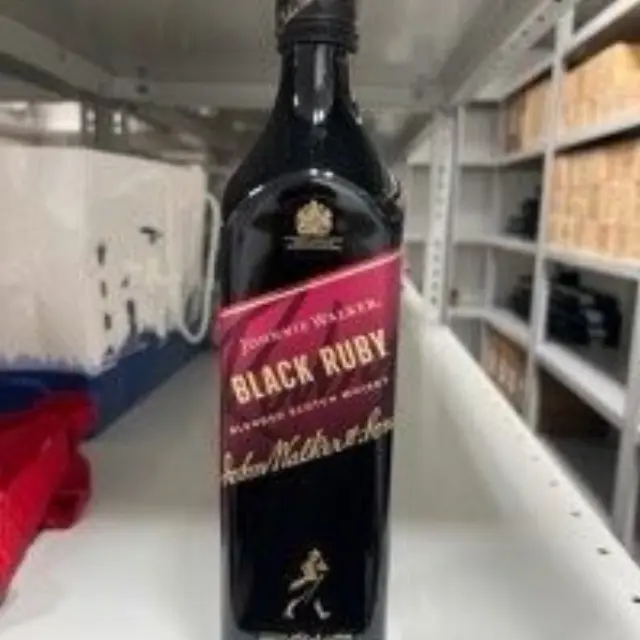 JOHNNIE WALKER BLACK RUBY 700ml