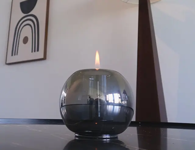Επιτραπέζια Εστία Φωτιάς Globus 10 Tenderflame με διάρκεια καύσης 2 - 3 ώρες, χωρητικότητα δεξαμενής 60ml και διαστάσεις 10.5x8.8cm - Graphite TF-600937
