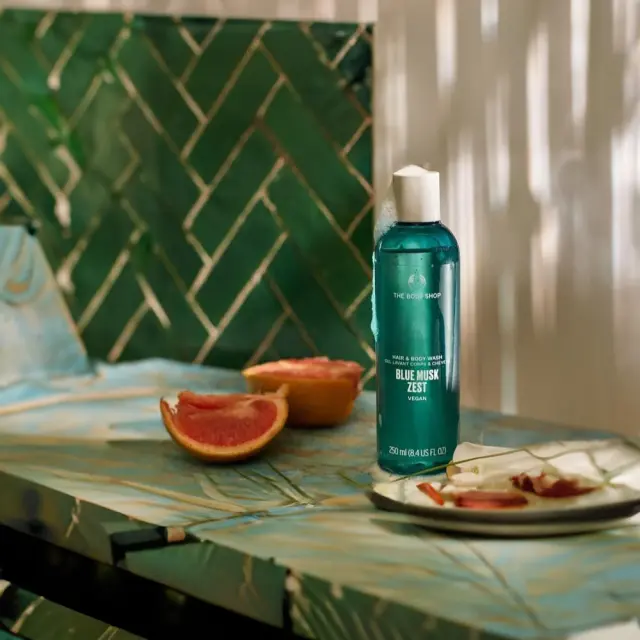 The Body Shop Blue Musk Zest Hair and Body Wash 3