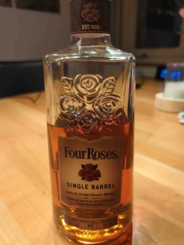 FOUR ROSES SINGLE BARREL WHISKEY 700ML