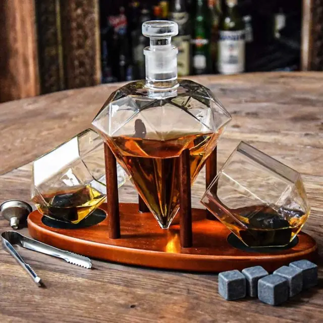 Mikamax® Deluxe Diaomond Decanter Set 2