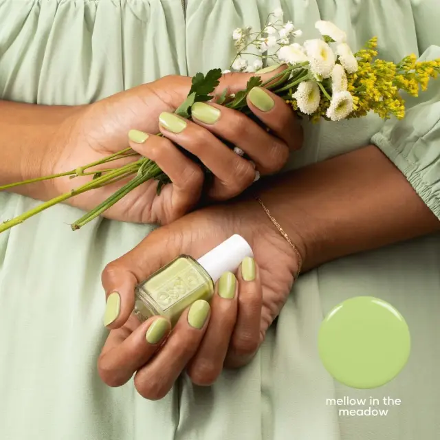 Essie 973 Mellow In The Meadow 13.5ml 3