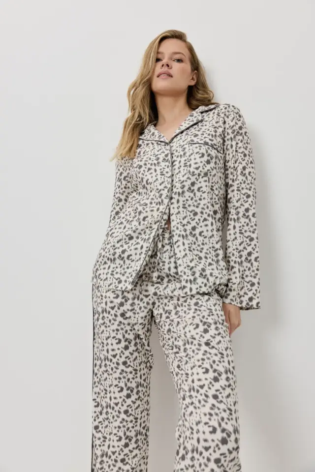 Aruelle Asha Πιτζάμα Βισκόζης Κουμπωτή Με Soft Animal Print Σχέδιο