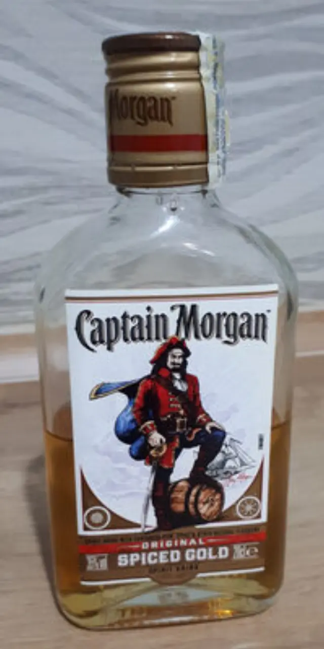 CAPTAIN MORGAN ORIGINAL SPICED GOLD RUM 200ML
