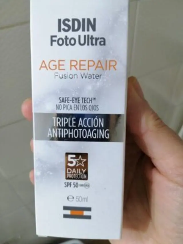 Isdin Foto Ultra Age Repair SPF50 Fusion Water 50ml