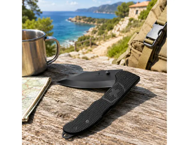 Αναδιπλούμενος Ελβετικός Σουγιάς Victorinox Evoke BS Alox με 4 λειτουργίες και μήκος 13.6cm - Black 0.9415.DS23