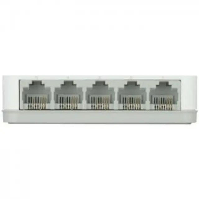 5-Port Fast Ethernet Easy Desktop Switch 10/100. 3