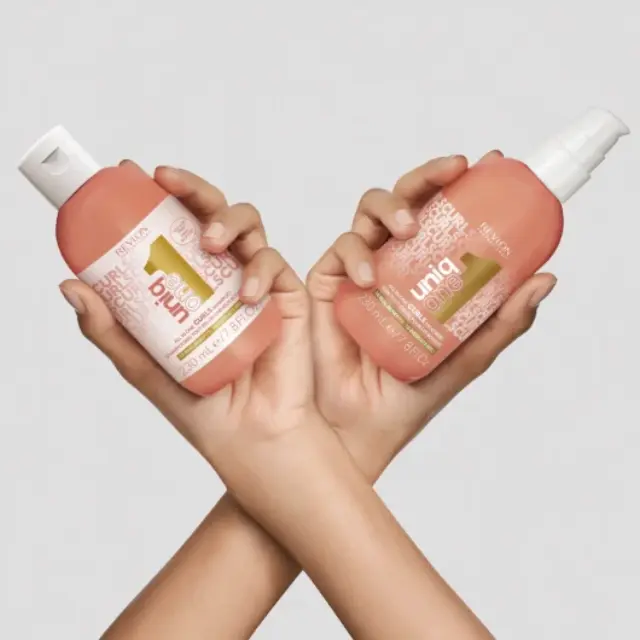 Revlon Uniq One All-in-One Curls Treatment 230ml 2