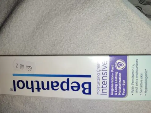 BEPANTHOL® Ενυδατική Κρέμα Intensive με Προβιταμίνη Β5 και Madecassoside Προσώπο-Μάτια 50ml
