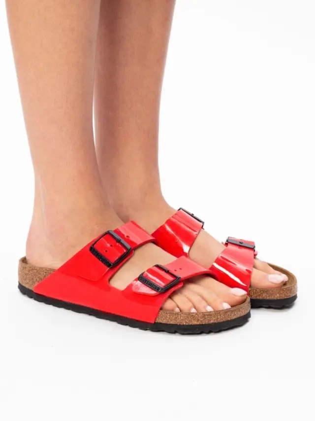 Birkenstock Πέδιλα Γυναικείο Birko-Flor Patent(Ανθεκτικό Υλικό Της Birkenstock-Επιτρέπει Την Επαφή Με Το Νερό) Κόκκινο BIR/ARIZONA PATENT 1019426 CHERRY 2
