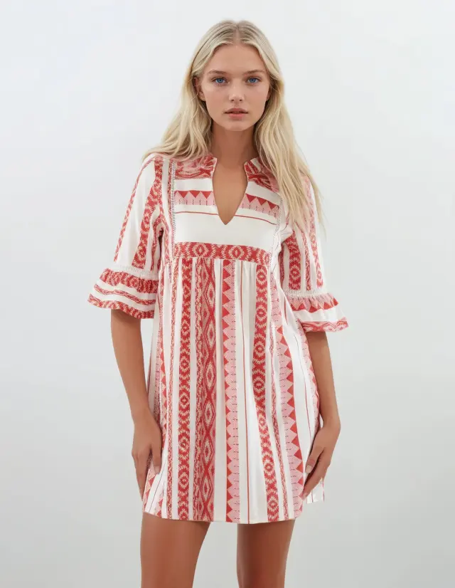 B137 - Type - BEACHWEAR EMBROIDERY RED