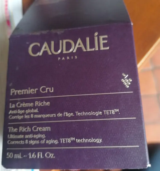 Caudalie Premier Cru Rich 24ωρη Ενυδατική & Αντιγηραντική Κρέμα Προσώπου για Ξηρές Επιδερμίδες με Υαλουρονικό Οξύ 50ml