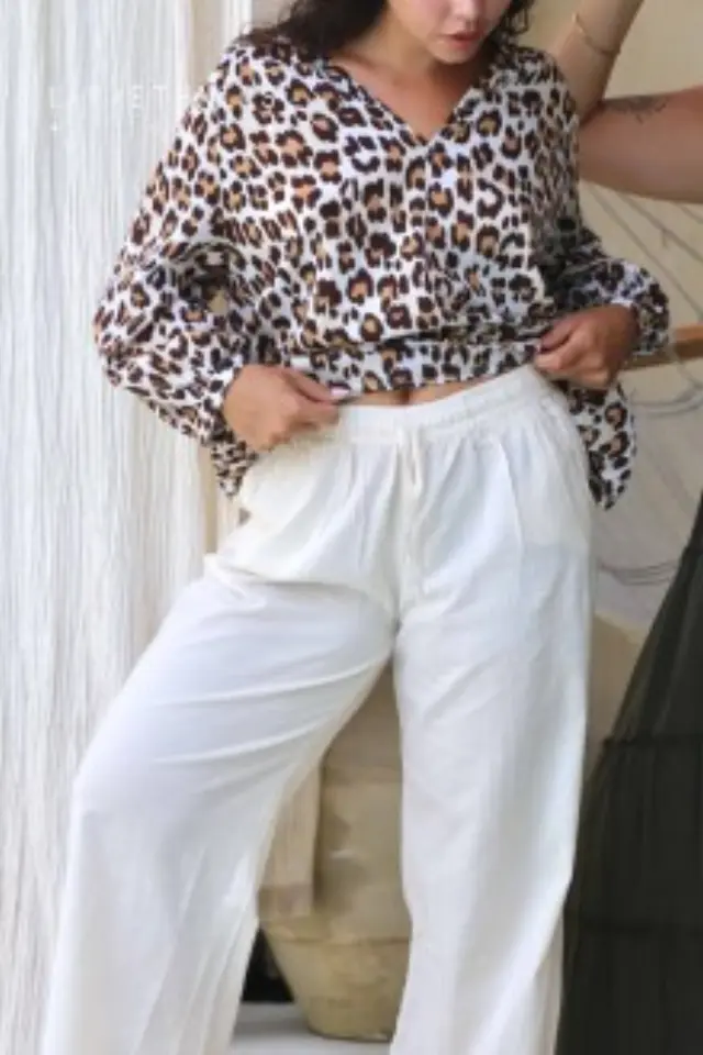 LARA ETHNICS "ALMA" BLOUSE (ALMA-LEOPARD) 2