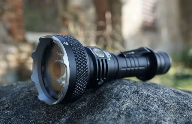Επιχειρησιακός Φακός ACEBEAM L35 5000lm + Μπαταρία 2