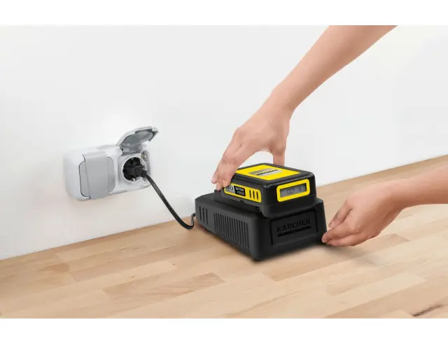 Karcher Σετ Μπαταρία Λιθίου 18V 2.5Ah (2.445-062.0) με Φορτιστή 18V2.445-062.0 2