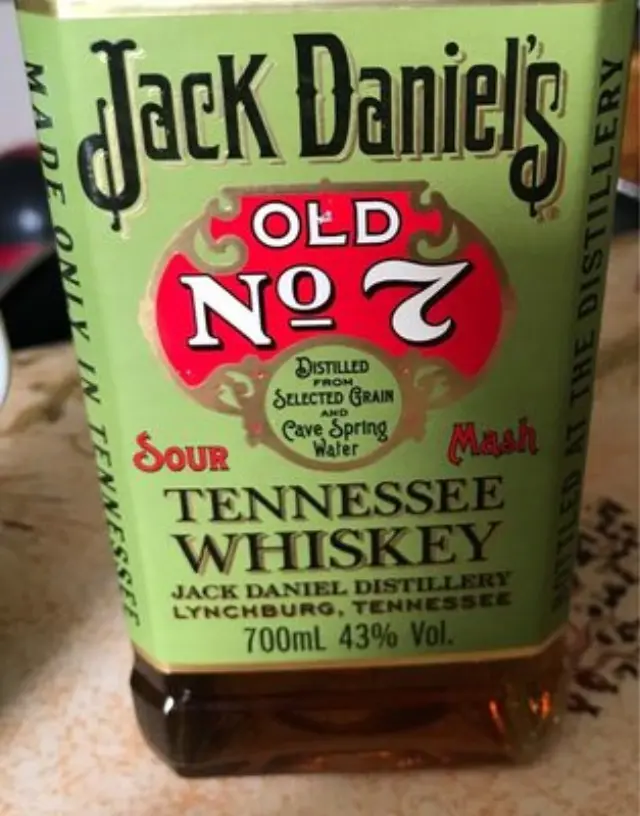 JACK DANIEL S OLD No 7 LEGACY EDITION 700ml
