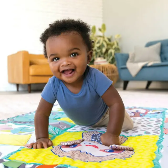 INFANTINO GIANT SENSORY DISCOVERY MAT WITH HANDLE 2