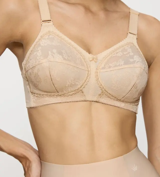 Triumph Σουτιέν Doreen Χωρίς Μπανέλες Με Δαντέλα Μπεζ 3