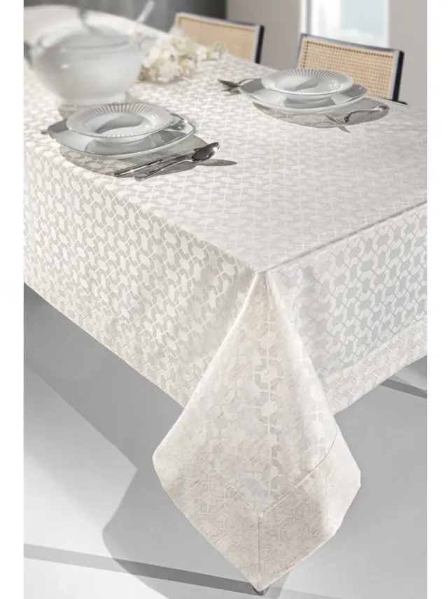 ΤΡΑΠΕΖΟΜΑΝΤΗΛΟ CHIC LINEN 160X260 GUY LAROCHE