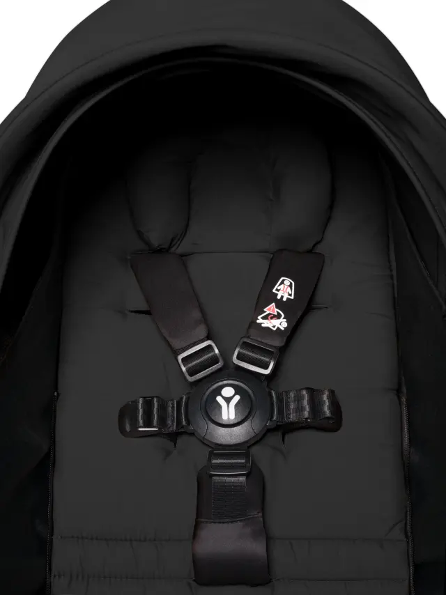 BABYZEN™ YOYO 0+ newborn pack Black 3701244000784 2