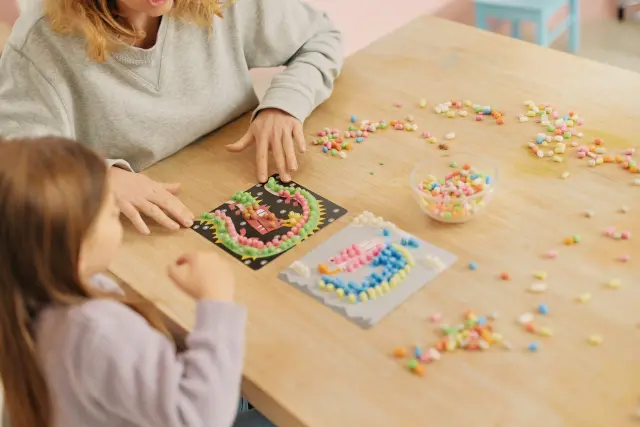 PlayMais Mosaic Κατασκευή με Σφουγγαράκια από Καλαμπόκι και Κάρτες 2.300τεμ – Δράκος (3+ ετών) PLM-160969 2