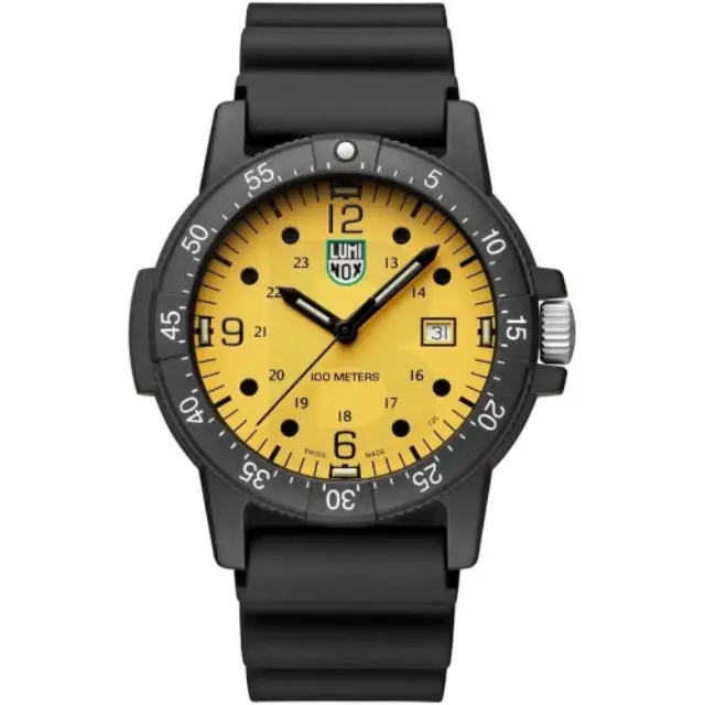 Luminox X2.2005