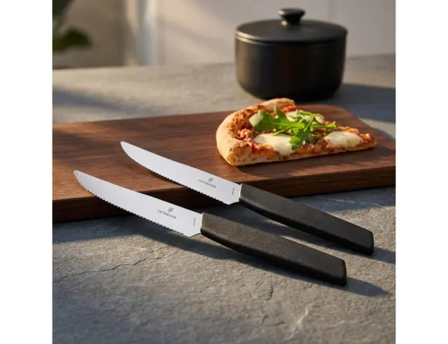 Σετ Μαχαίρια Μπριζόλας Victorinox Swiss Modern με μήκος λεπίδας 12cm - Black - 2 τεμάχια6.9003.12WB