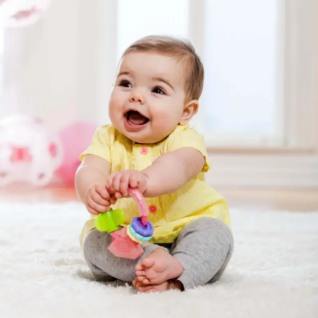 INFANTINO Chew & Play Ring Teether 2