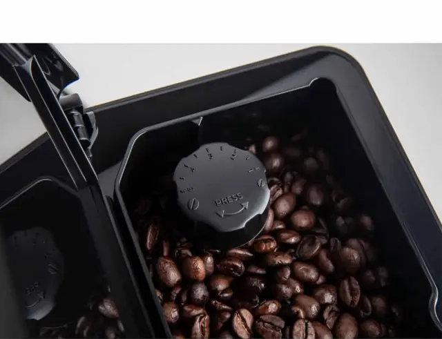 Αυτόματη Μηχανή Espresso Gaggia Magenta Plus (RI8700/01) με Μύλο Άλεσης, επαγγελματικό ακροφύσιο ατμού, ισχύ 1900W, χωρητικότητα δοχείου νερού 1.8L και πίεση 15 bar RI8700/01 3