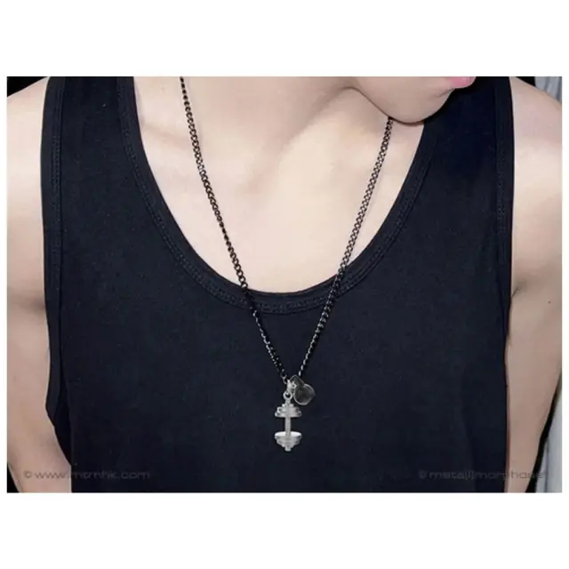 Meta(l)morphose On Shirt Κολιέ / Long Necklace: Gym 2