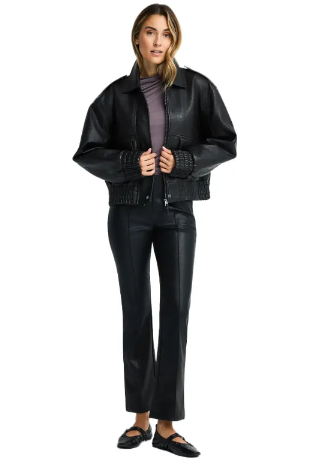 FunkyBuddha γυναικείο slim παντελόνι flare fit από δερματίνη FBL014-117-02-1