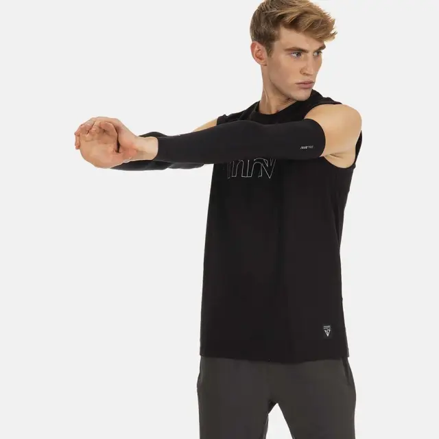 Magnetic North Arm Sleeves (50008-Black) - Μαύρο 2