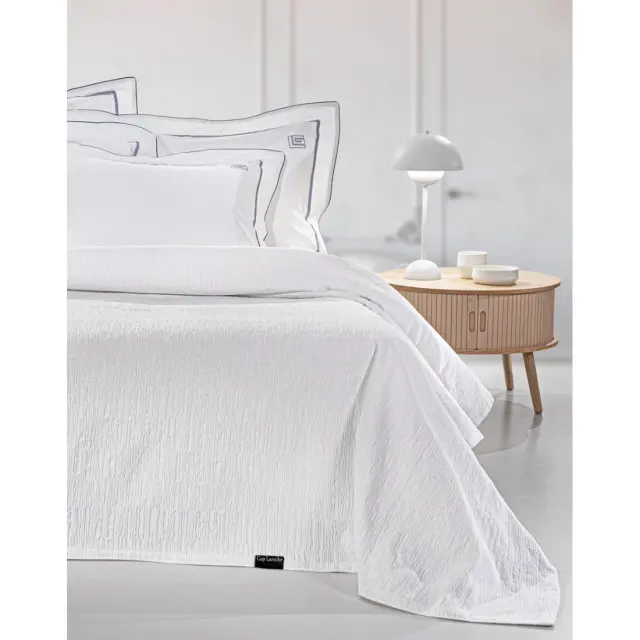 Κουβέρτα King Size Guy Laroche Diana White 260x250 2